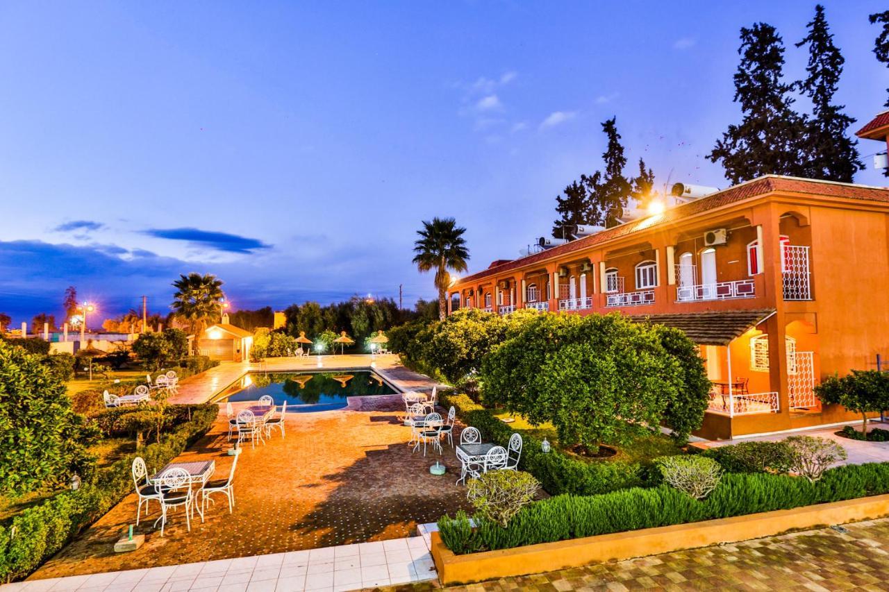 Complexe El Bassatine Hotel Beni Mellal Exterior foto