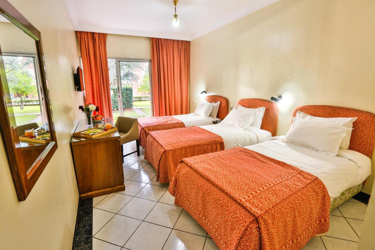 Complexe El Bassatine Hotel Beni Mellal Exterior foto