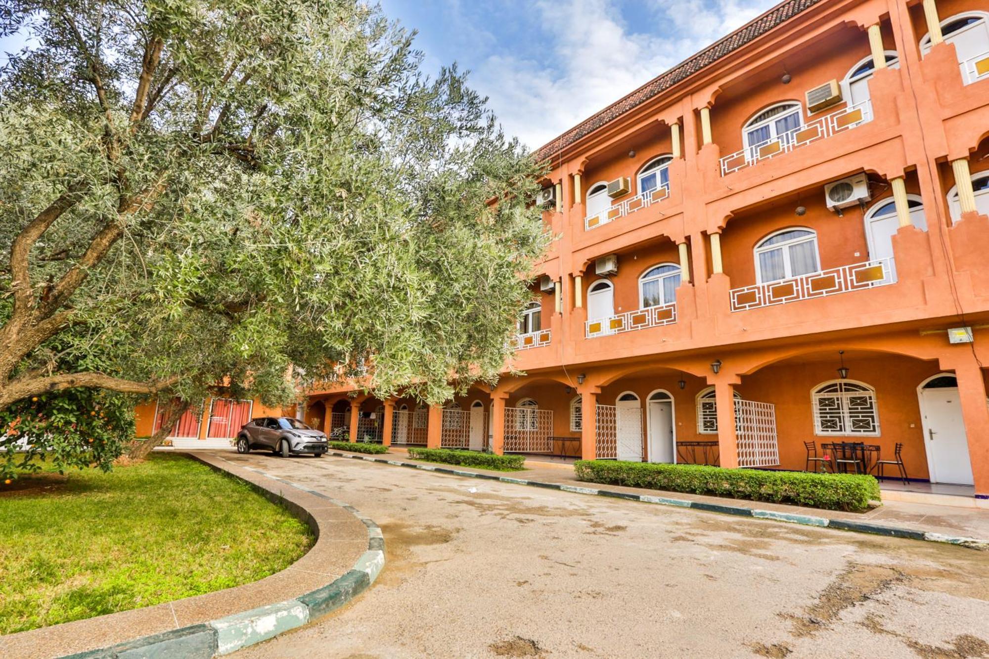 Complexe El Bassatine Hotel Beni Mellal Exterior foto